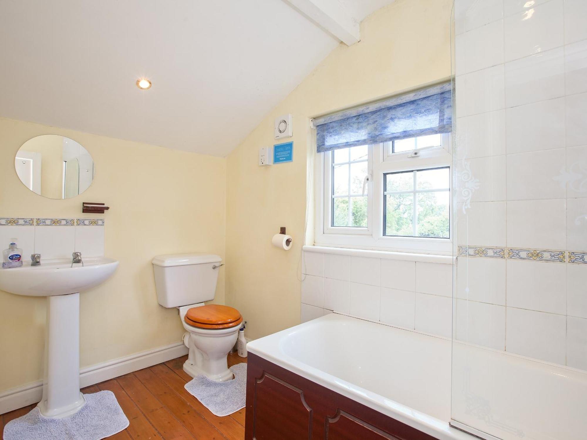 Fir Tree Cottage Standon Ngoại thất bức ảnh