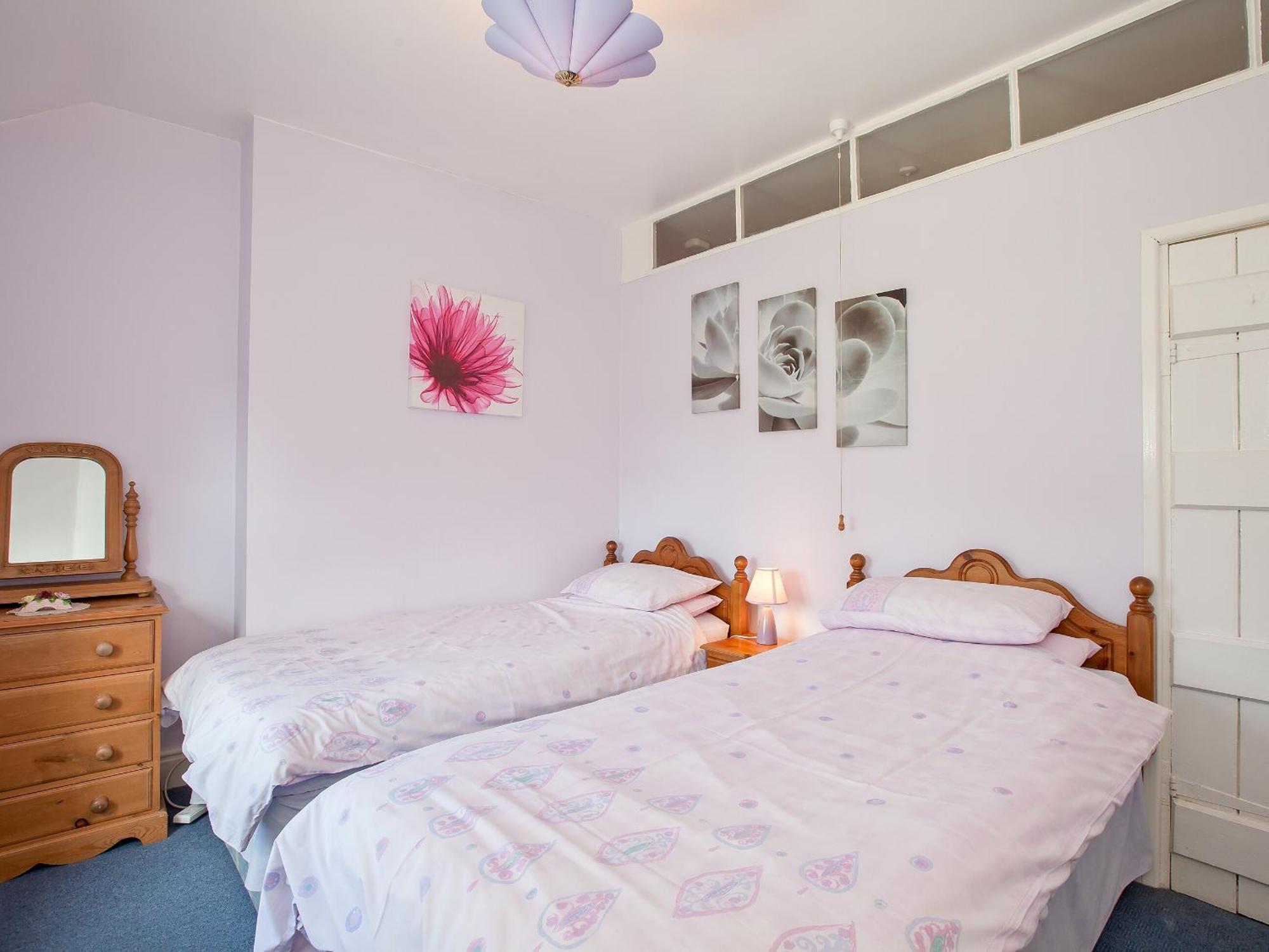 Fir Tree Cottage Standon Ngoại thất bức ảnh